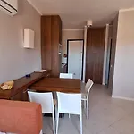 Roccia Rossa Vacanze Daire Isola Rossa (Sassari)